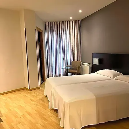 Bruc Szálloda Sant Esteve Sesrovires